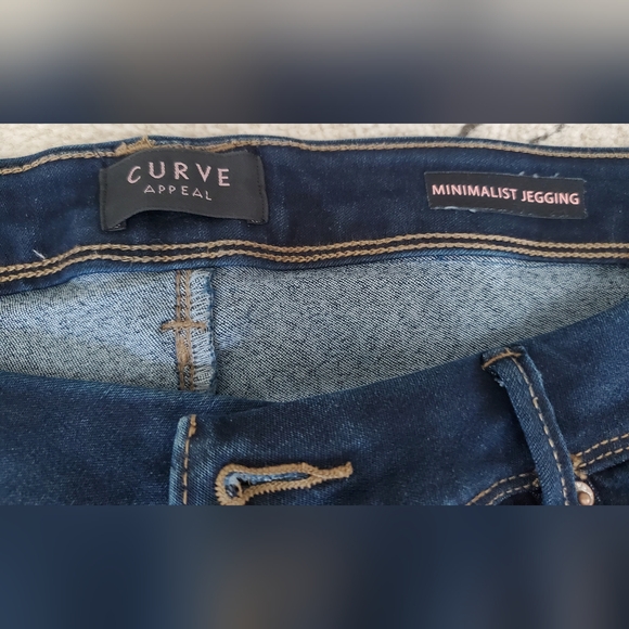 Curve Denim Leggings - Picture 3 of 3